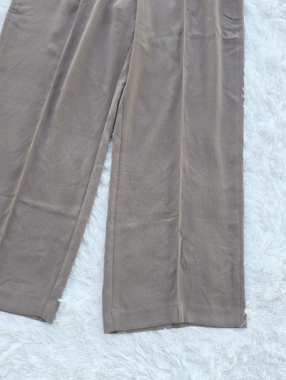 Spanx‎ NWT Beige Crepe Straight Leg Trouser Pants in Smoke - Picture 6 of 9
